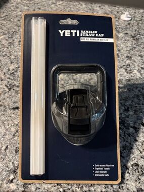 Yeti Rambler Straw Cap in Clear and Black